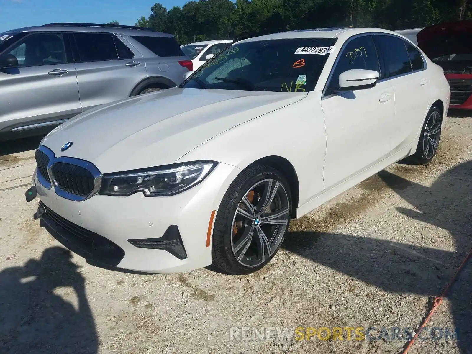 2 Photograph of a damaged car 3MW5R1J06L8B10185 BMW 3 SERIES 2020