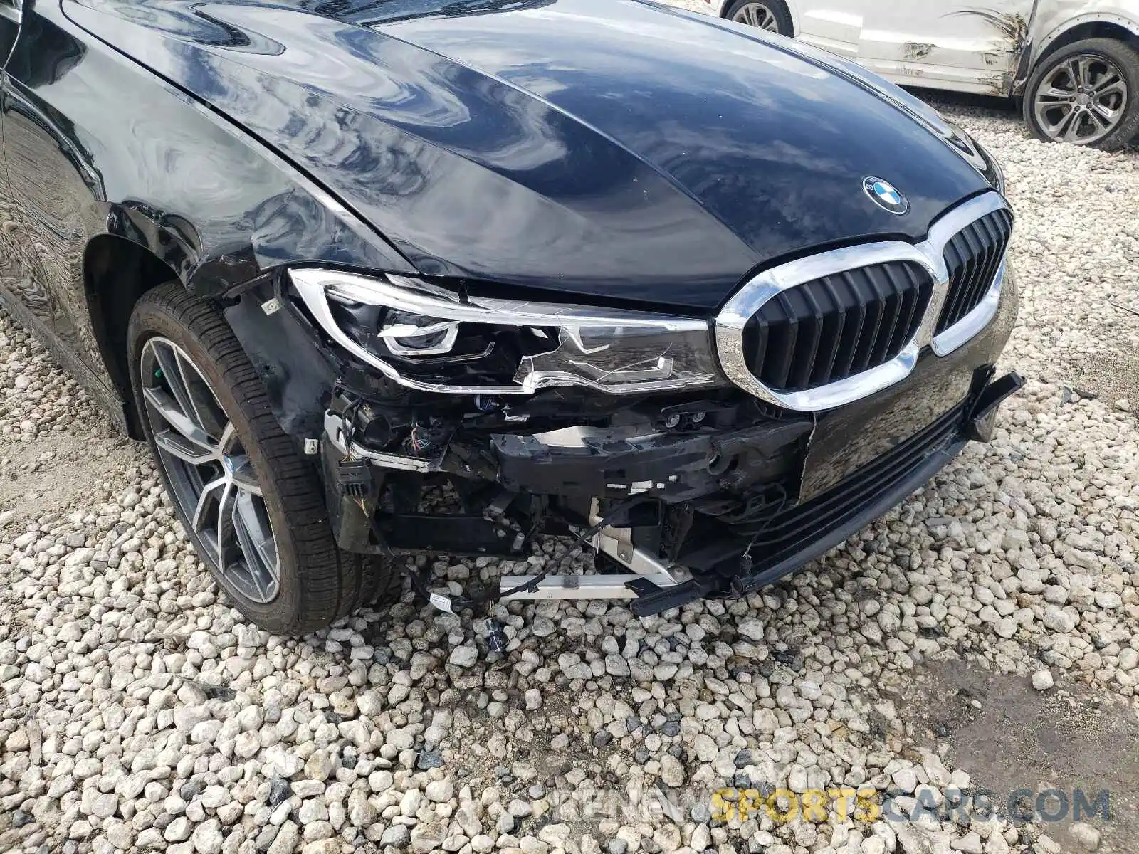 9 Photograph of a damaged car 3MW5R1J06L8B19839 BMW 3 SERIES 2020