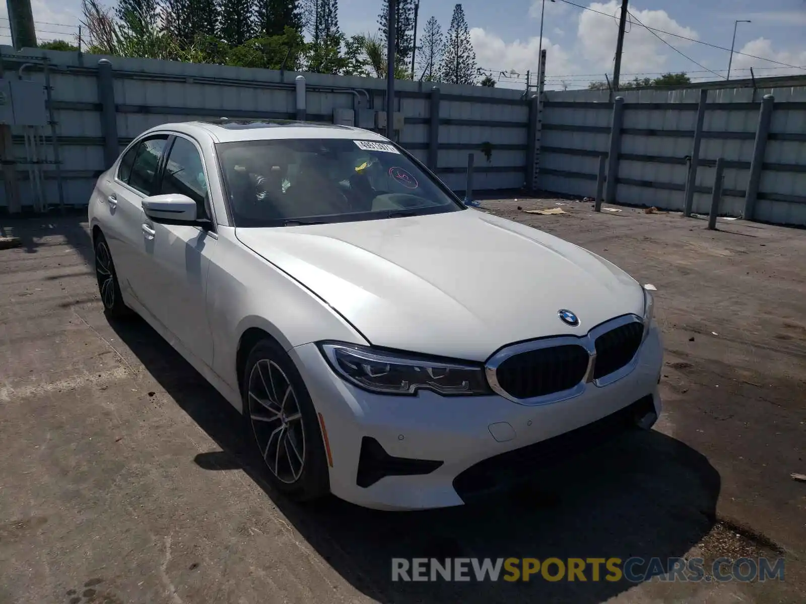 1 Photograph of a damaged car 3MW5R1J06L8B20229 BMW 3 SERIES 2020