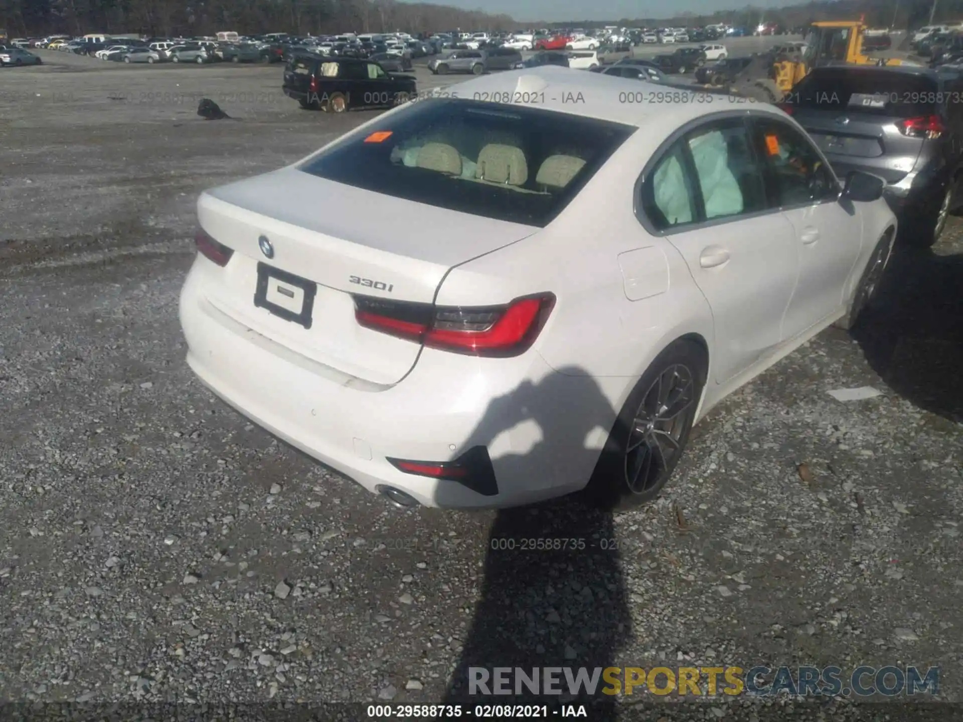 4 Photograph of a damaged car 3MW5R1J06L8B23518 BMW 3 SERIES 2020