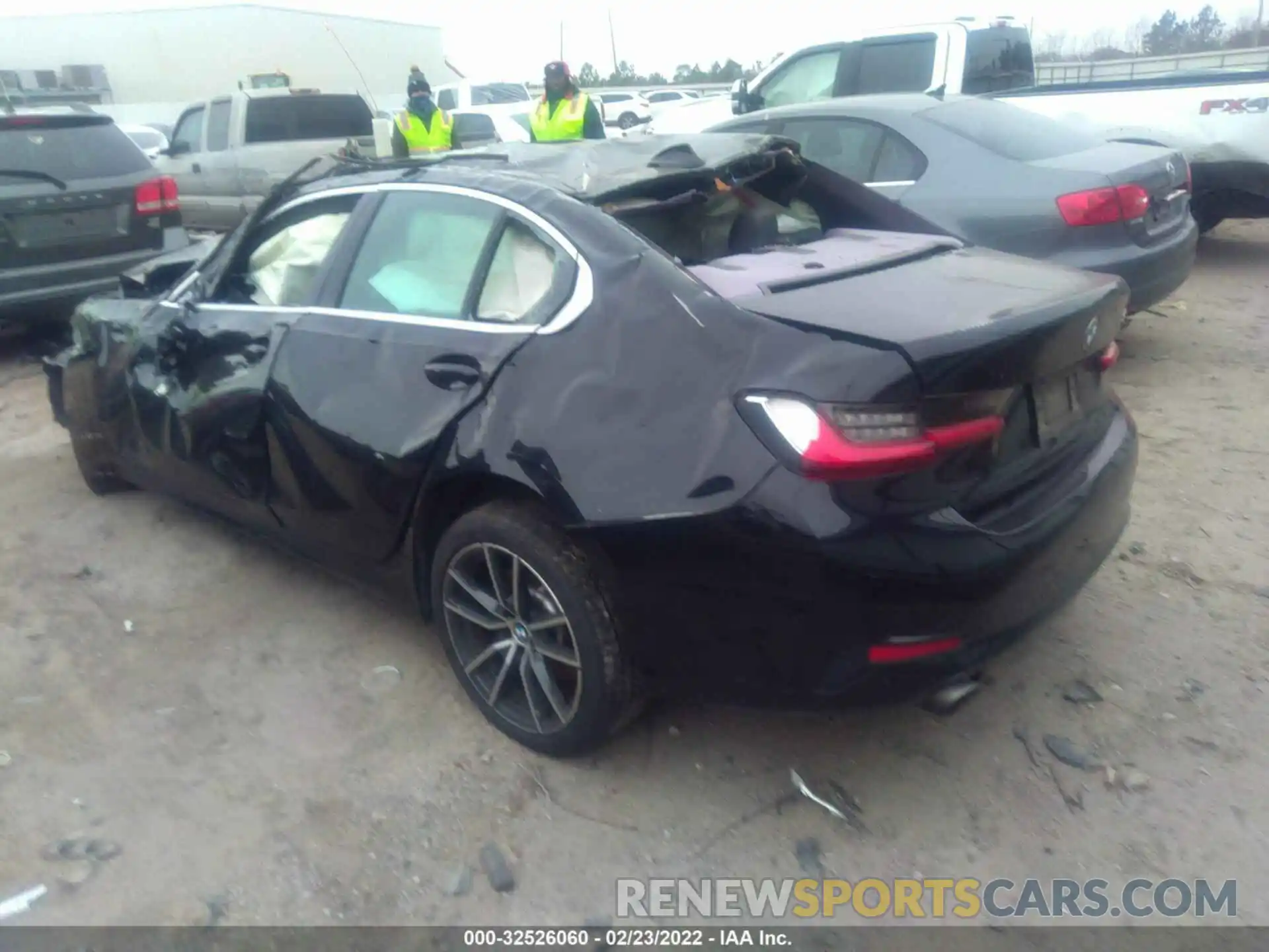 3 Photograph of a damaged car 3MW5R1J06L8B24846 BMW 3 SERIES 2020