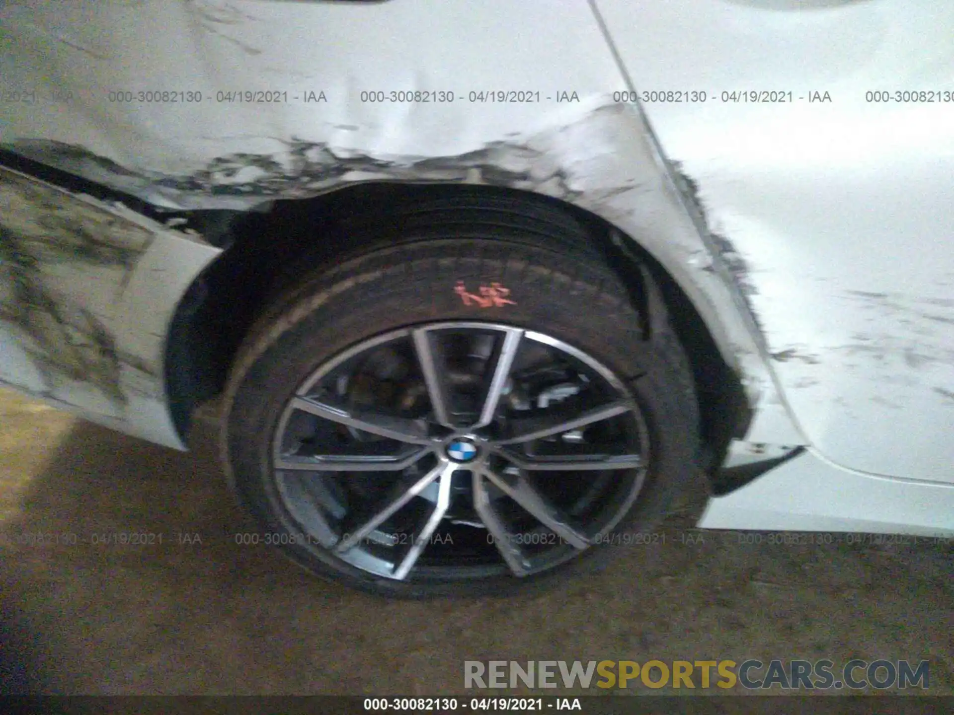 14 Фотография поврежденного автомобиля 3MW5R1J06L8B25253 BMW 3 SERIES 2020