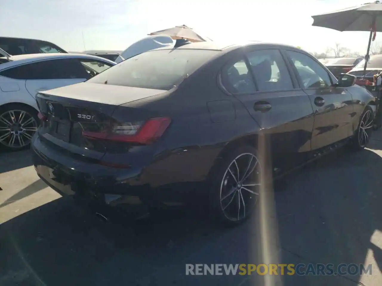 4 Photograph of a damaged car 3MW5R1J06L8B25964 BMW 3 SERIES 2020