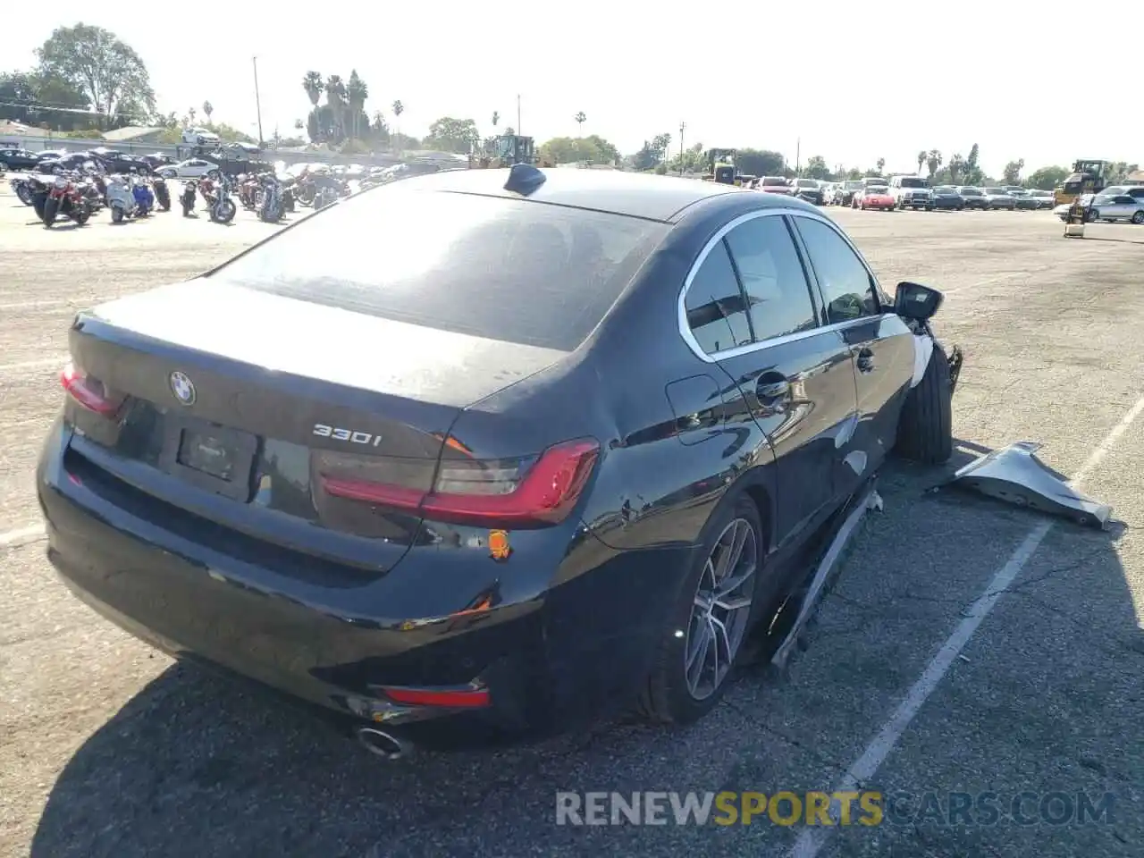 4 Photograph of a damaged car 3MW5R1J06L8B26757 BMW 3 SERIES 2020