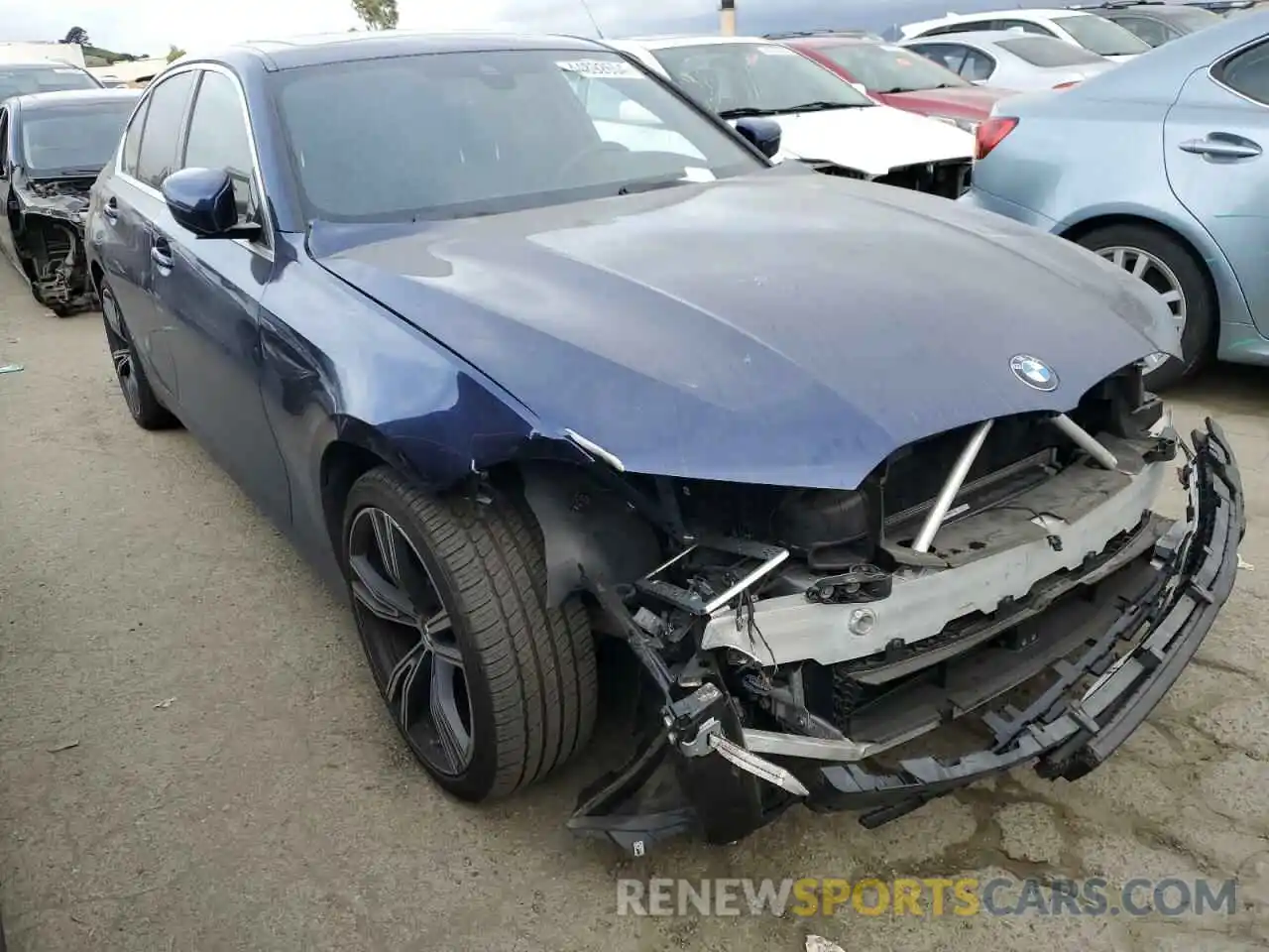 4 Photograph of a damaged car 3MW5R1J06L8B31893 BMW 3 SERIES 2020
