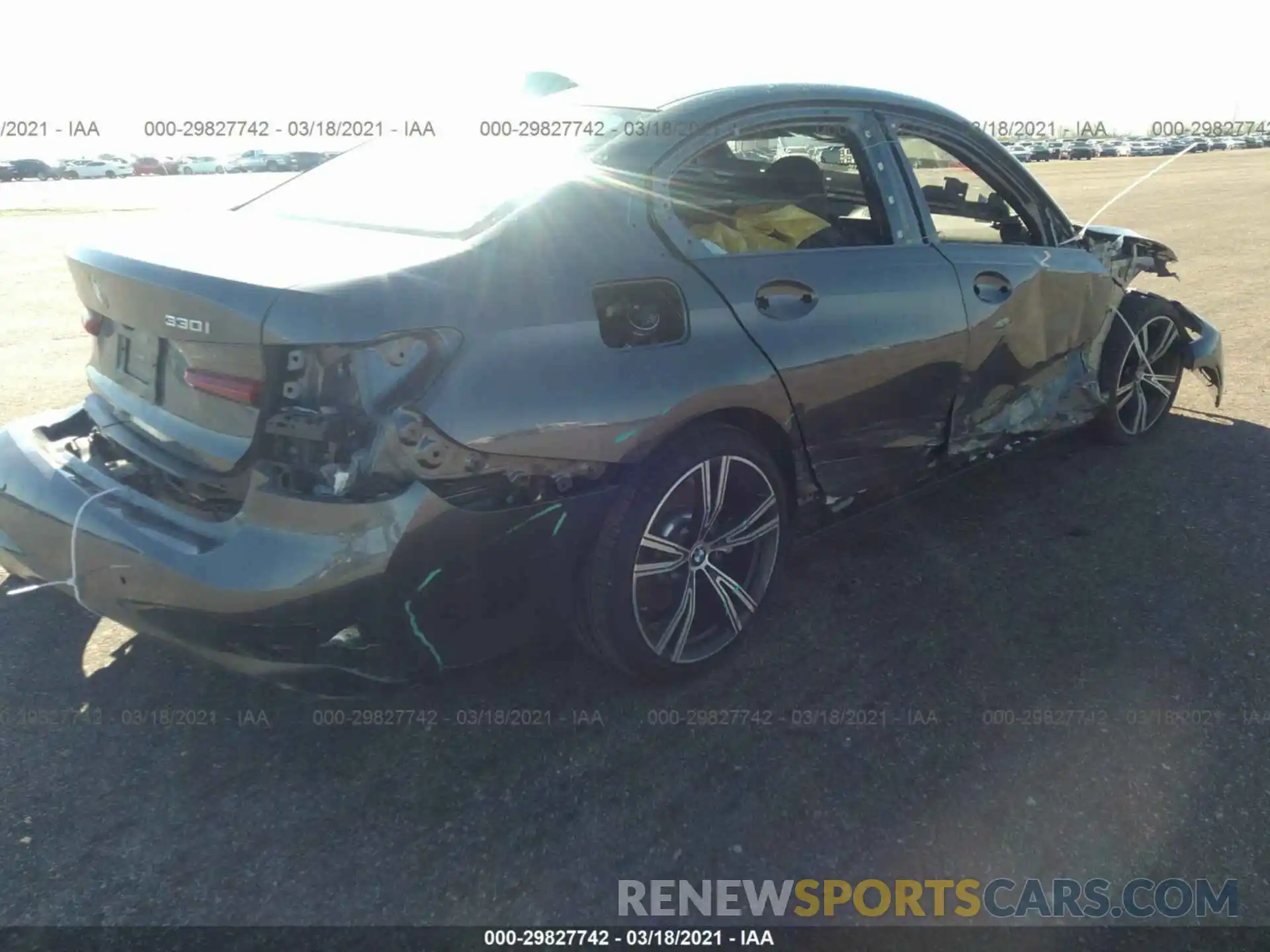 4 Photograph of a damaged car 3MW5R1J06L8B33322 BMW 3 SERIES 2020