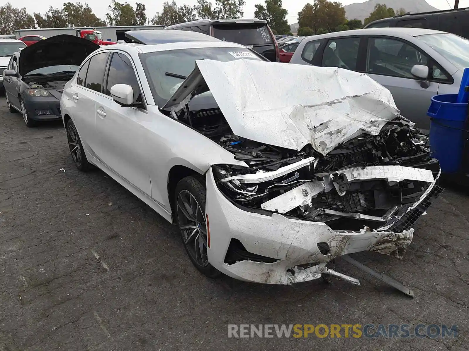 1 Photograph of a damaged car 3MW5R1J06L8B35541 BMW 3 SERIES 2020