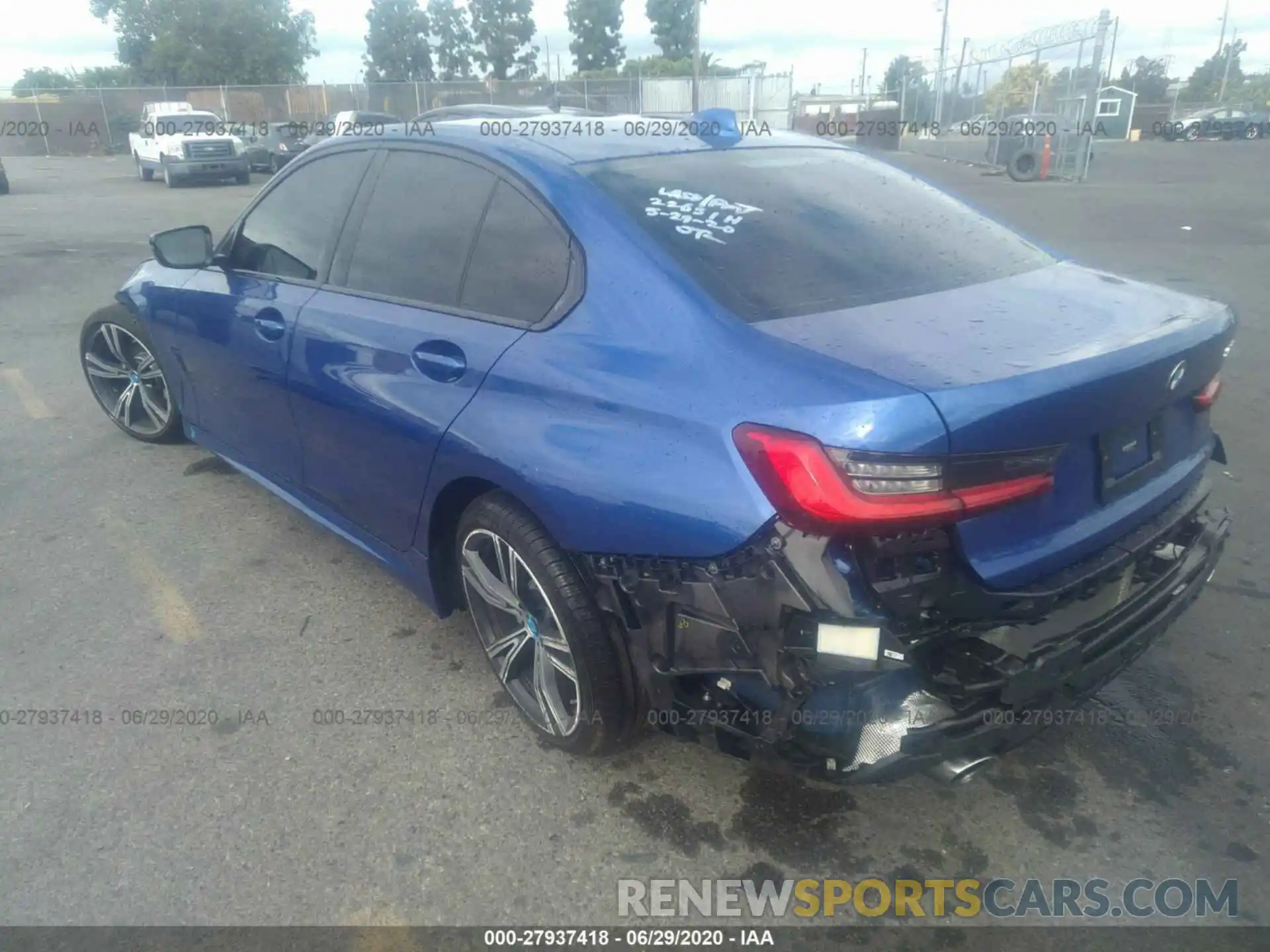 3 Photograph of a damaged car 3MW5R1J07L8B14701 BMW 3 SERIES 2020