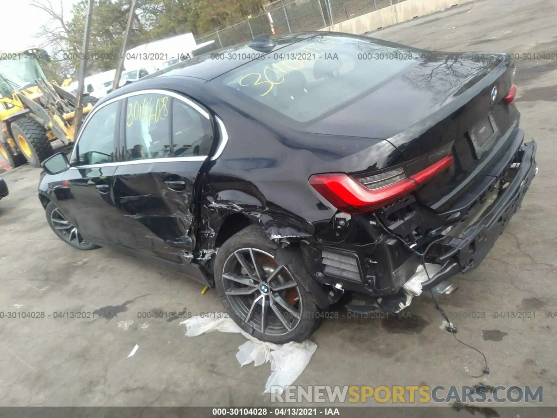 3 Photograph of a damaged car 3MW5R1J07L8B20577 BMW 3 SERIES 2020