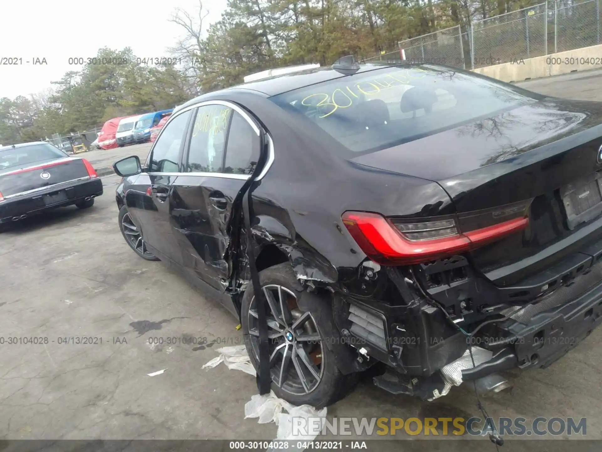 6 Photograph of a damaged car 3MW5R1J07L8B20577 BMW 3 SERIES 2020