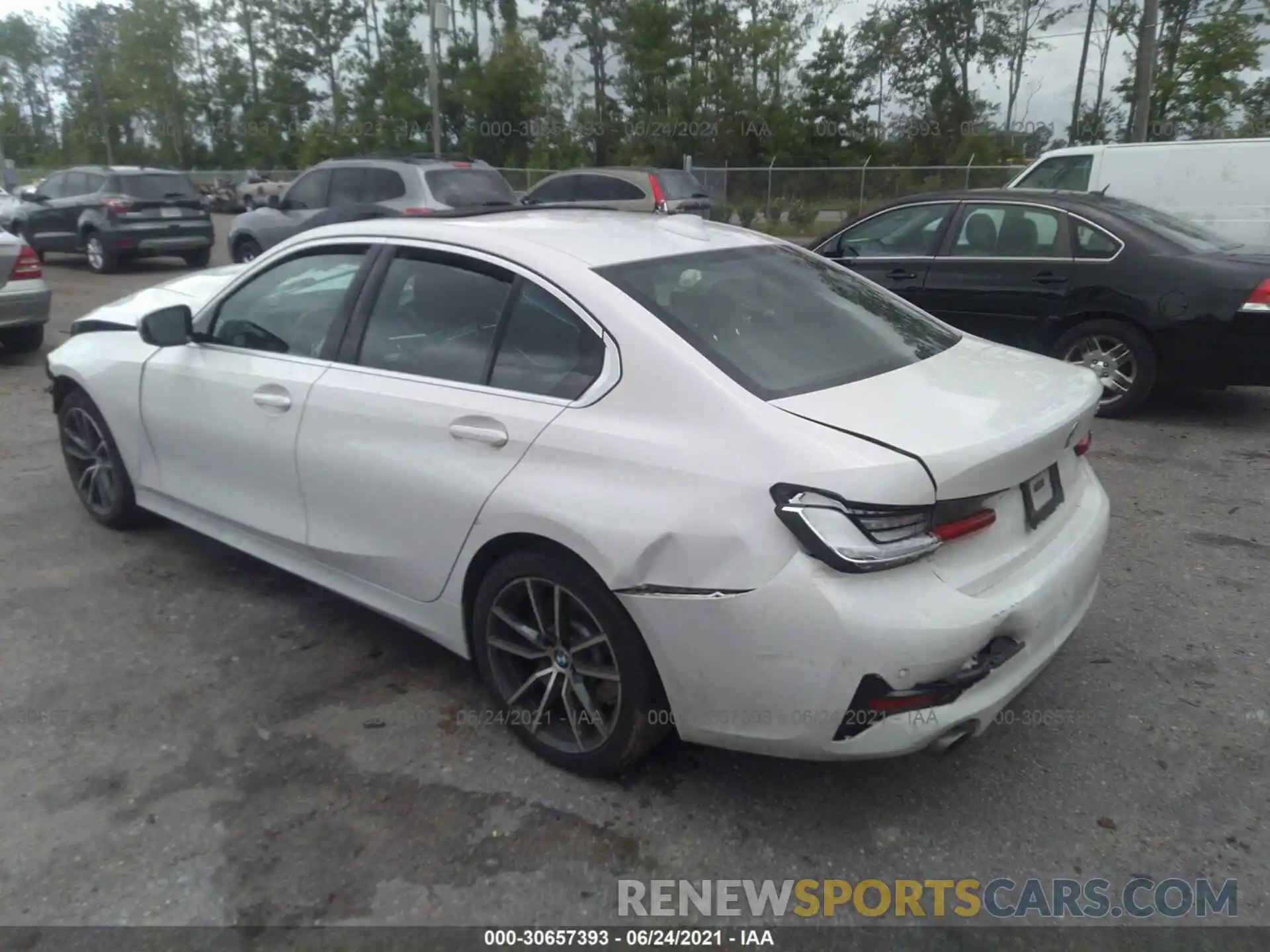 3 Photograph of a damaged car 3MW5R1J07L8B20952 BMW 3 SERIES 2020