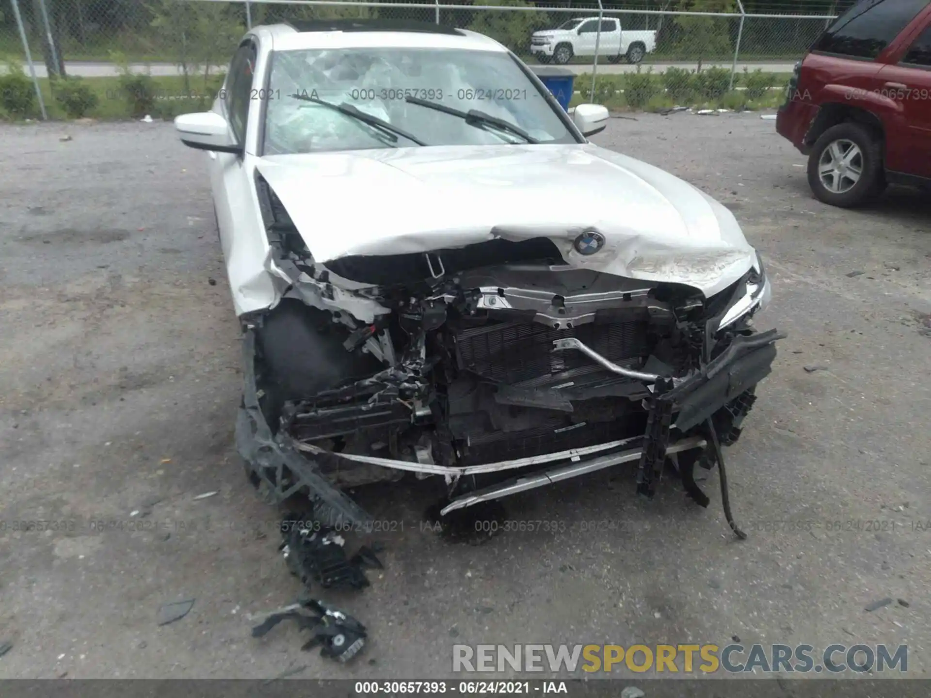 6 Photograph of a damaged car 3MW5R1J07L8B20952 BMW 3 SERIES 2020