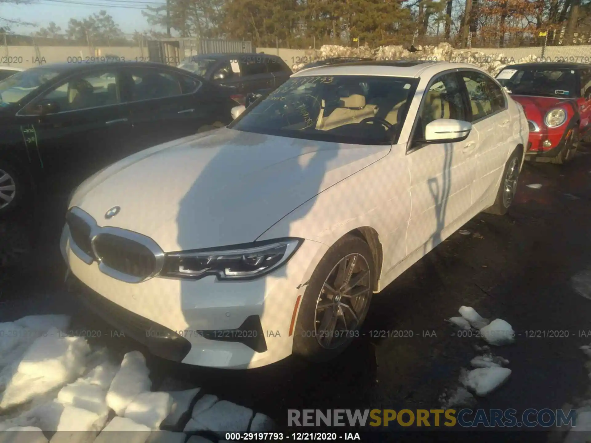 2 Photograph of a damaged car 3MW5R1J07L8B23348 BMW 3 SERIES 2020