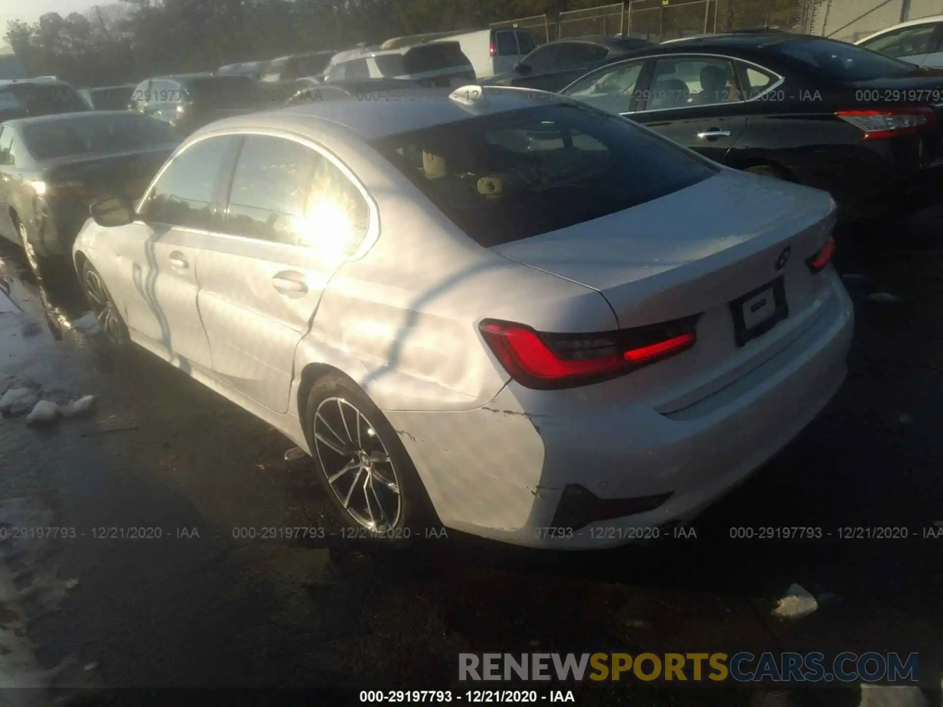 3 Photograph of a damaged car 3MW5R1J07L8B23348 BMW 3 SERIES 2020