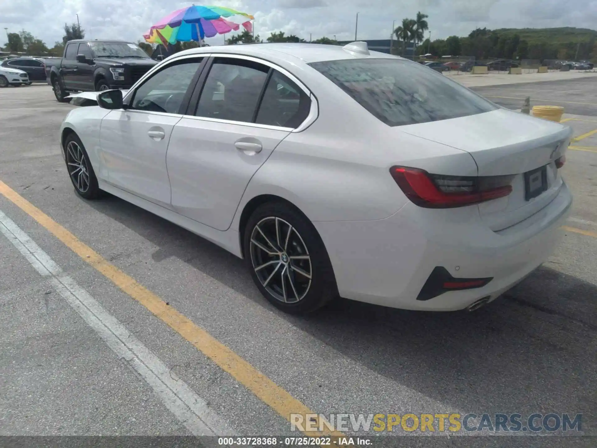 3 Photograph of a damaged car 3MW5R1J07L8B24564 BMW 3 SERIES 2020