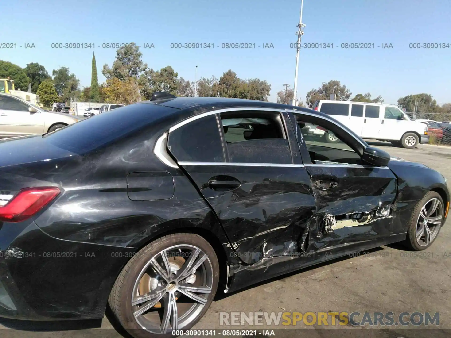 6 Photograph of a damaged car 3MW5R1J07L8B32048 BMW 3 SERIES 2020