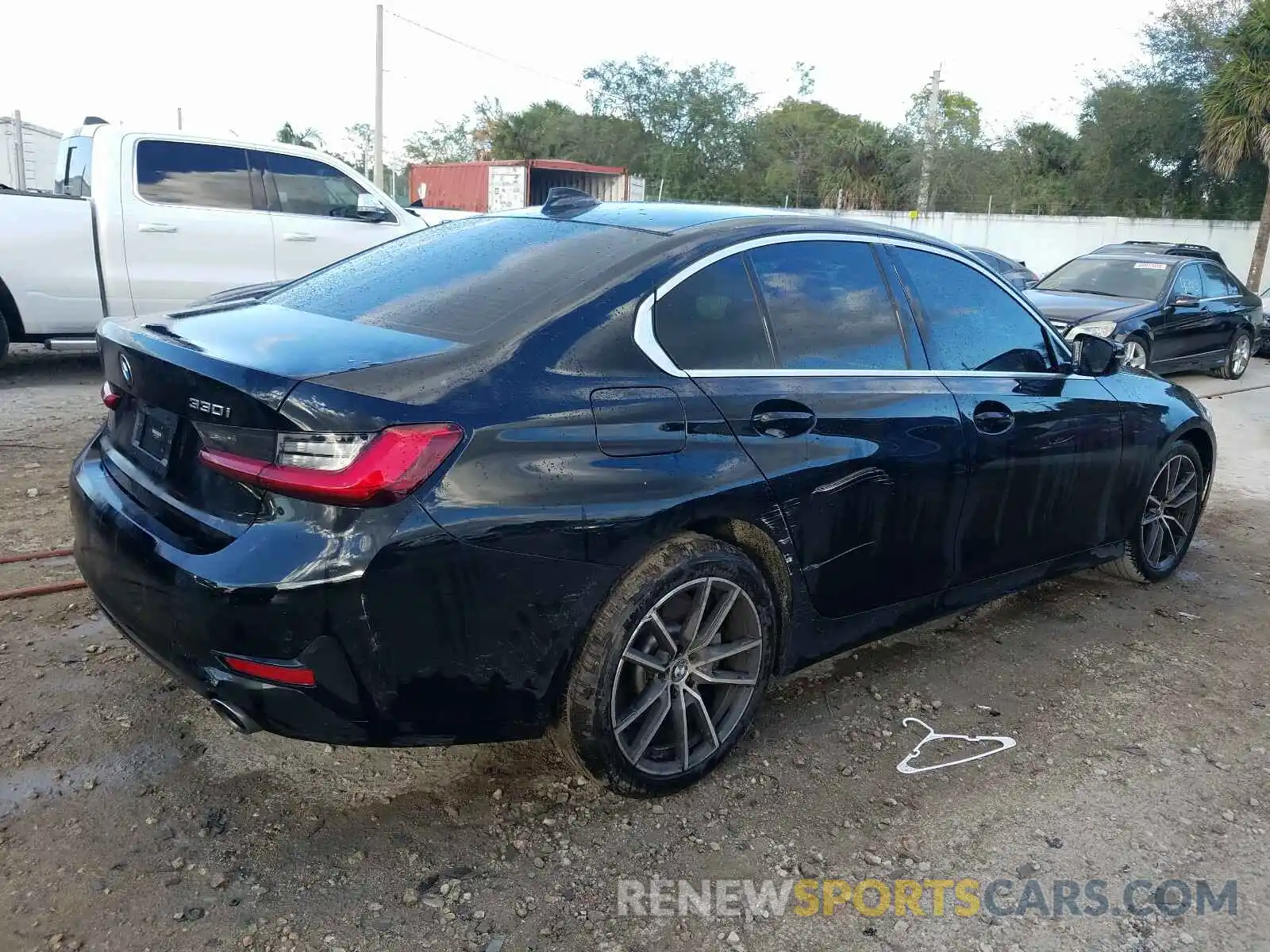 4 Photograph of a damaged car 3MW5R1J07L8B36035 BMW 3 SERIES 2020