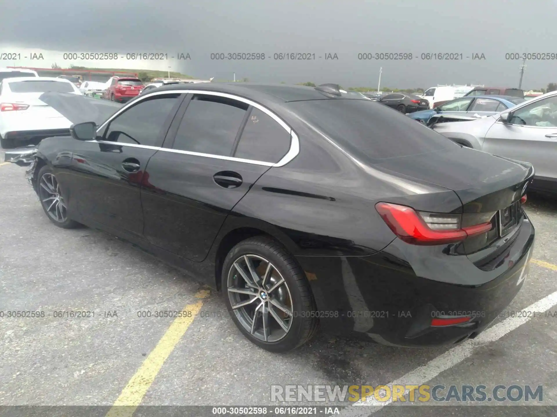 3 Photograph of a damaged car 3MW5R1J08L8B03996 BMW 3 SERIES 2020