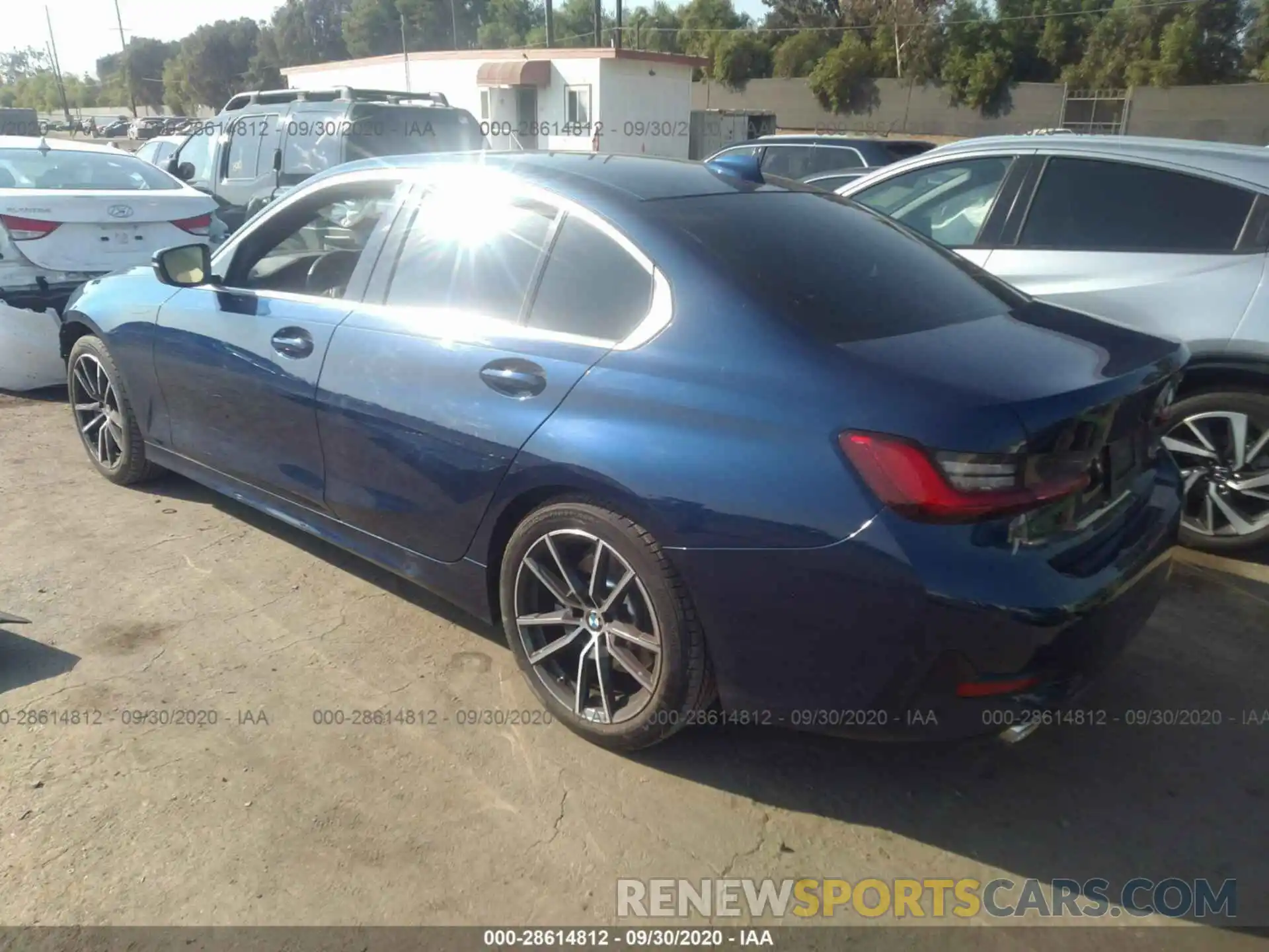 3 Photograph of a damaged car 3MW5R1J08L8B04517 BMW 3 SERIES 2020