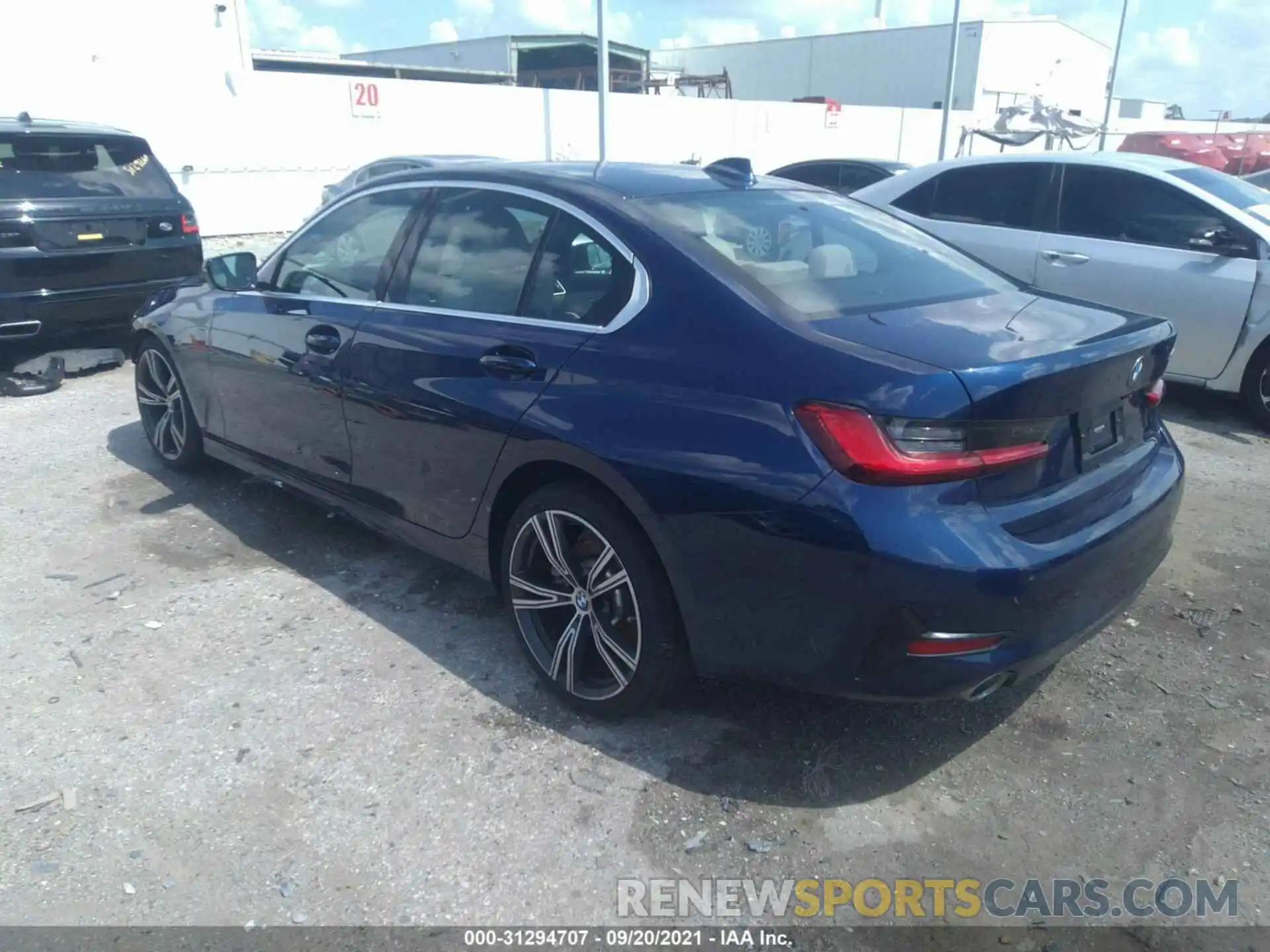 3 Photograph of a damaged car 3MW5R1J08L8B12794 BMW 3 SERIES 2020