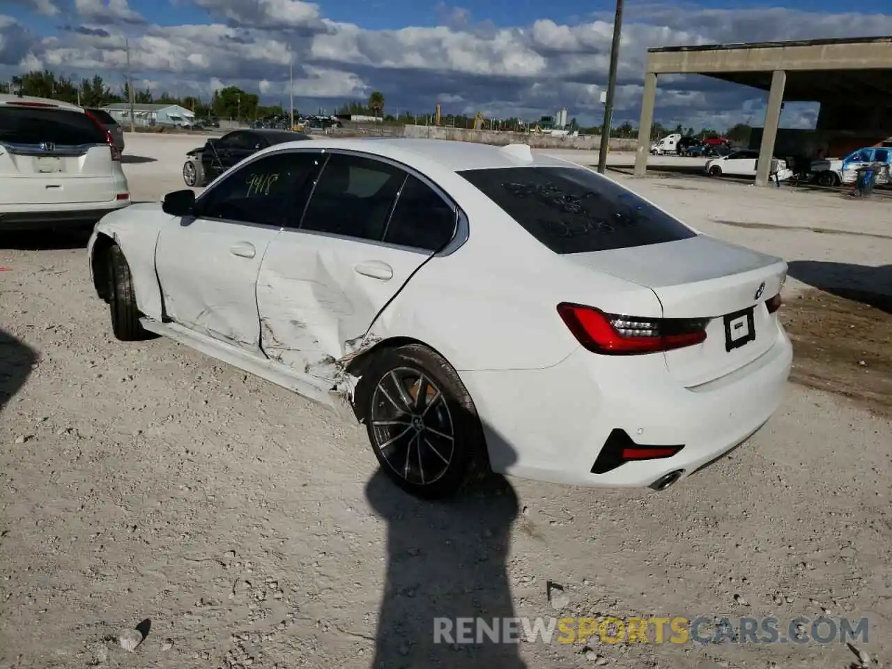 3 Photograph of a damaged car 3MW5R1J08L8B20393 BMW 3 SERIES 2020