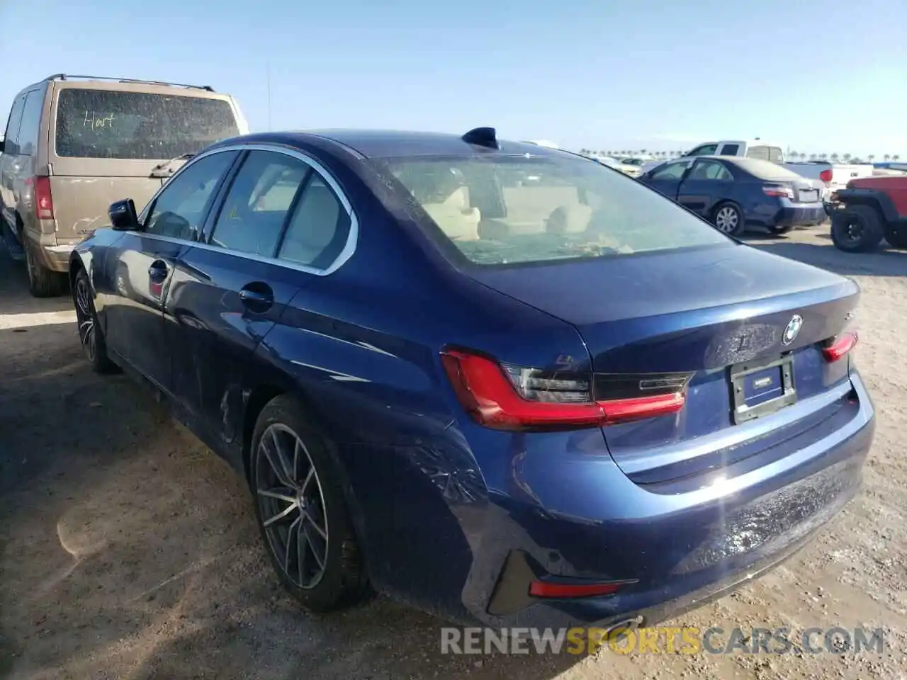 3 Photograph of a damaged car 3MW5R1J08L8B23066 BMW 3 SERIES 2020