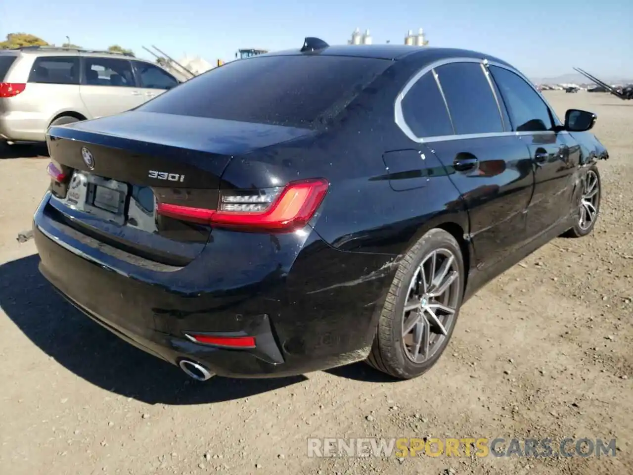 4 Photograph of a damaged car 3MW5R1J08L8B27019 BMW 3 SERIES 2020