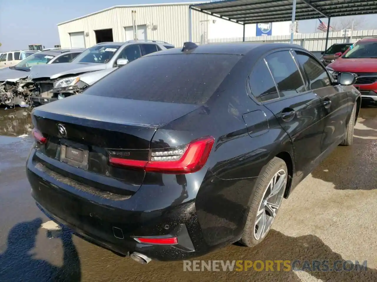 4 Photograph of a damaged car 3MW5R1J08L8B28803 BMW 3 SERIES 2020