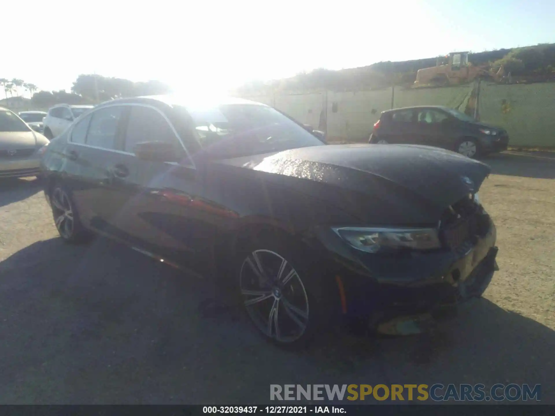 1 Photograph of a damaged car 3MW5R1J08L8B29966 BMW 3 SERIES 2020