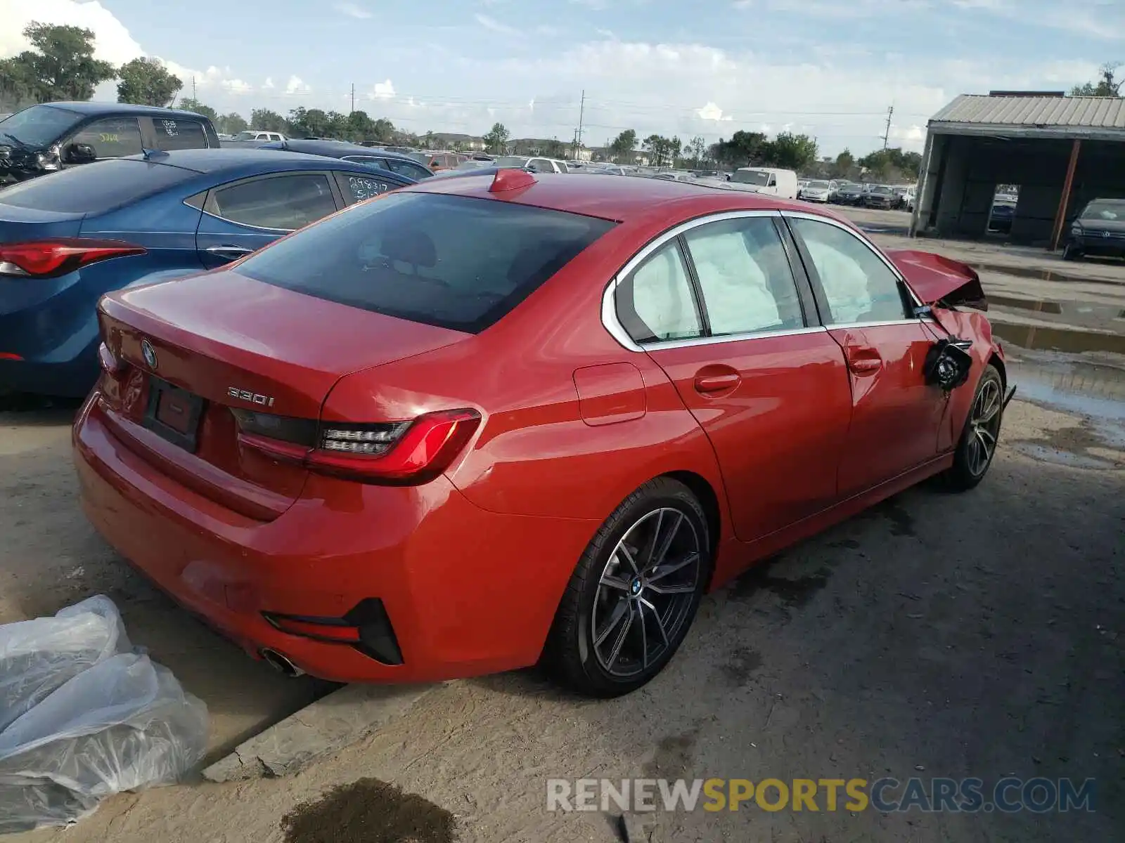 4 Photograph of a damaged car 3MW5R1J08L8B38215 BMW 3 SERIES 2020