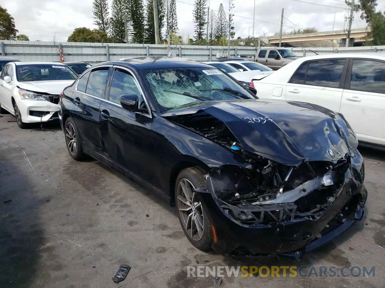 1 Фотография поврежденного автомобиля 3MW5R1J08L8B42037 BMW 3 SERIES 2020
