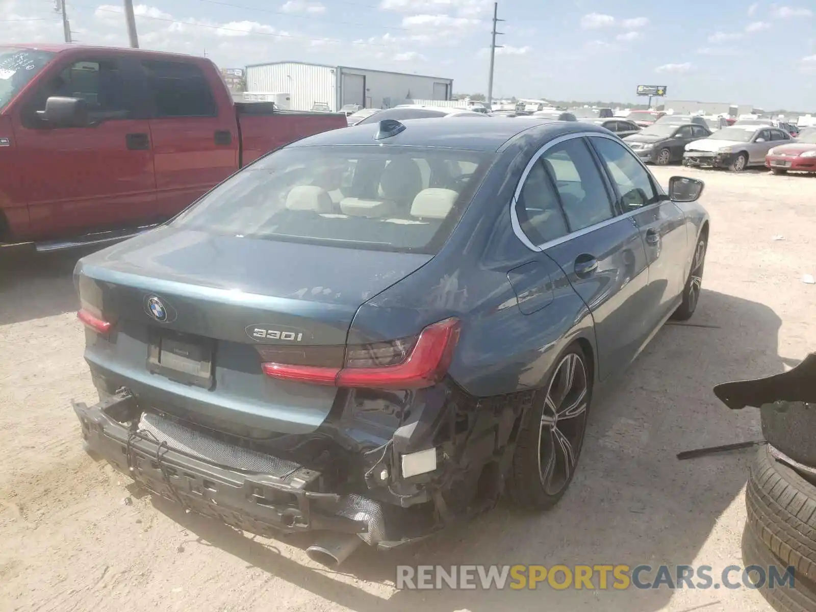 4 Photograph of a damaged car 3MW5R1J08L8B45293 BMW 3 SERIES 2020