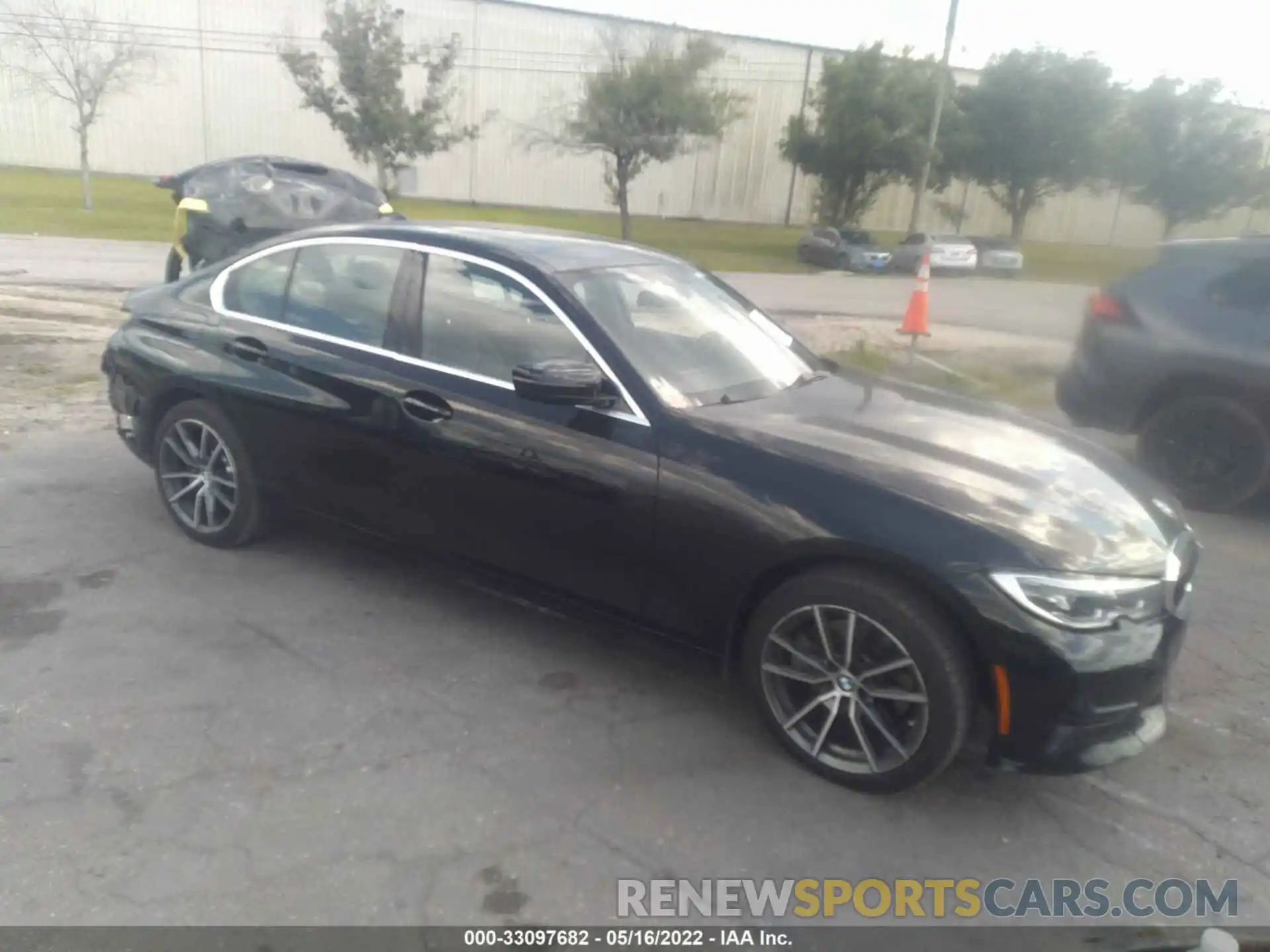 1 Photograph of a damaged car 3MW5R1J09L8B03988 BMW 3 SERIES 2020