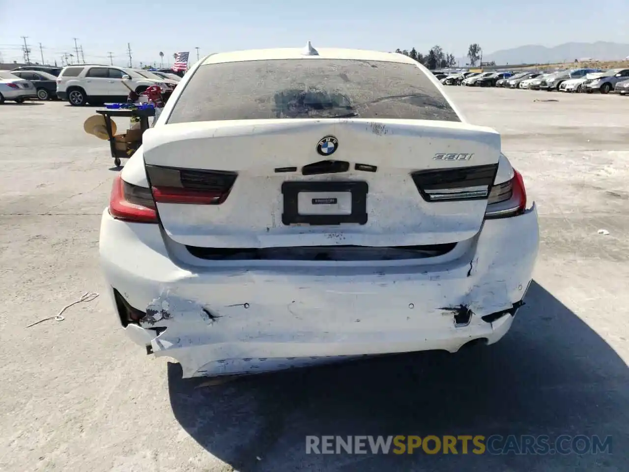 9 Photograph of a damaged car 3MW5R1J09L8B15400 BMW 3 SERIES 2020