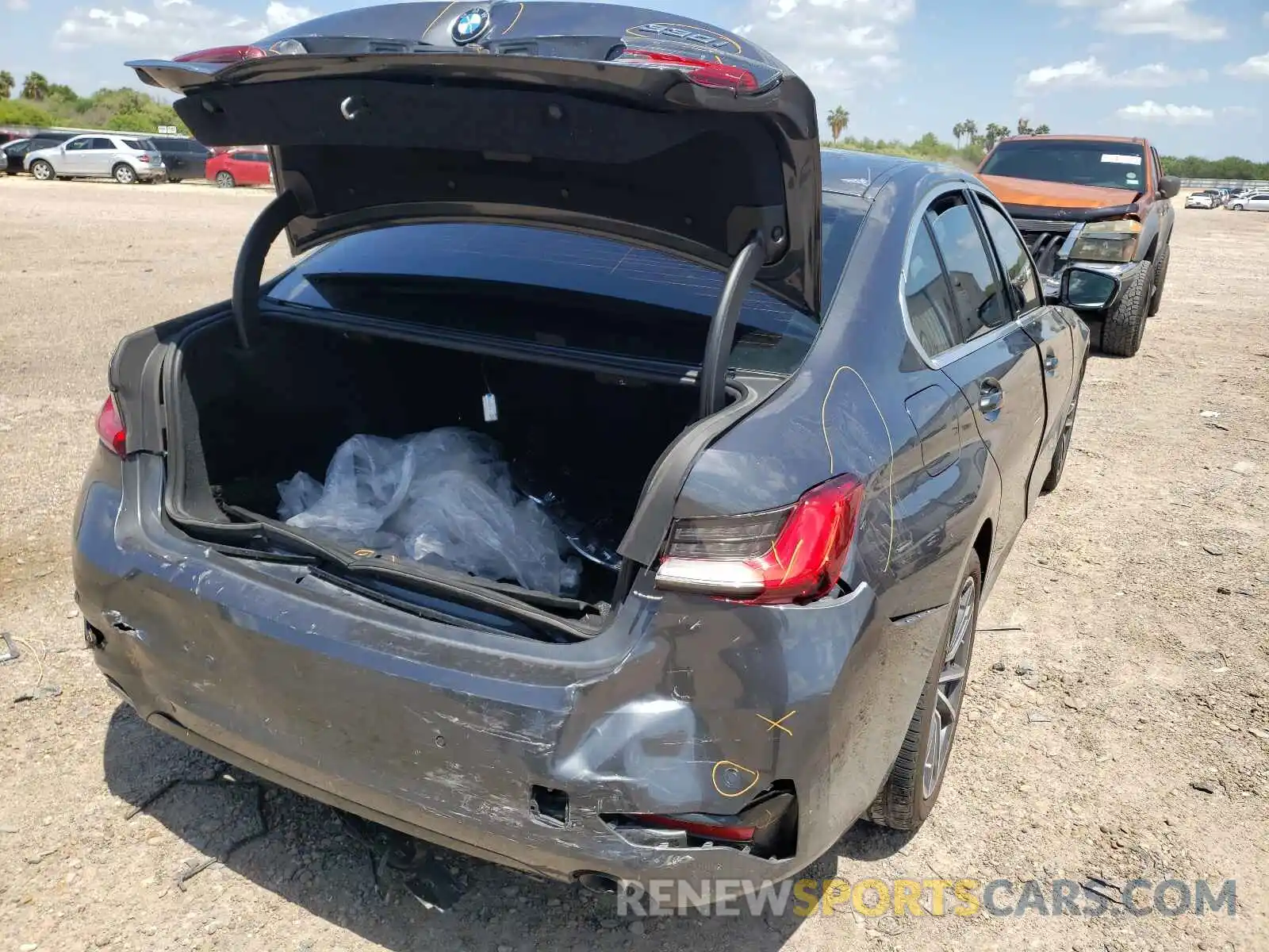 4 Photograph of a damaged car 3MW5R1J09L8B15591 BMW 3 SERIES 2020