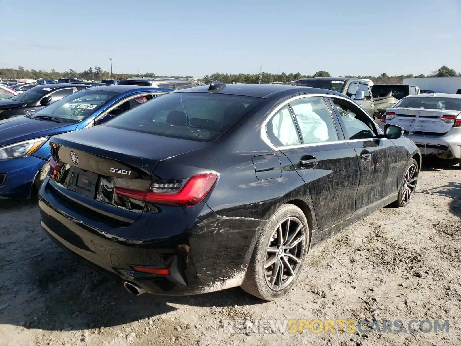 4 Photograph of a damaged car 3MW5R1J09L8B17681 BMW 3 SERIES 2020