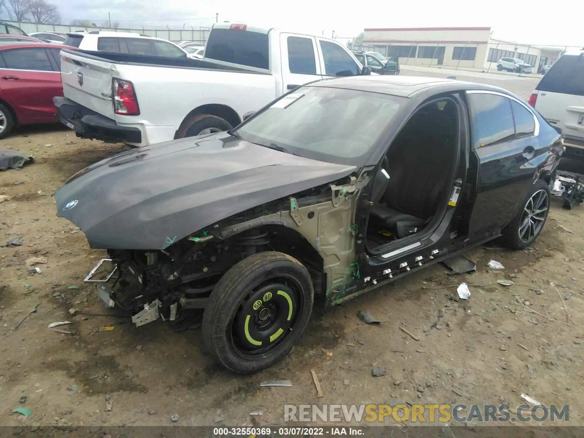 2 Photograph of a damaged car 3MW5R1J09L8B20662 BMW 3 SERIES 2020