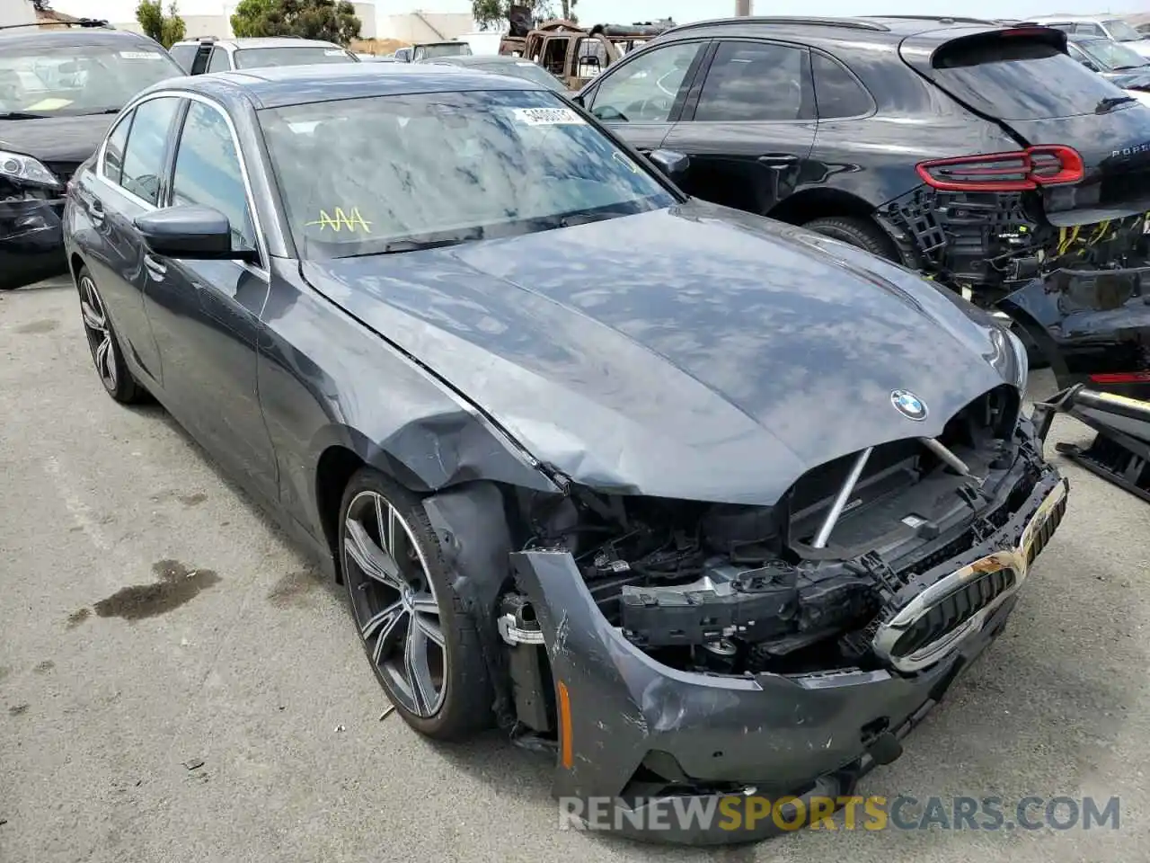 1 Photograph of a damaged car 3MW5R1J09L8B26266 BMW 3 SERIES 2020