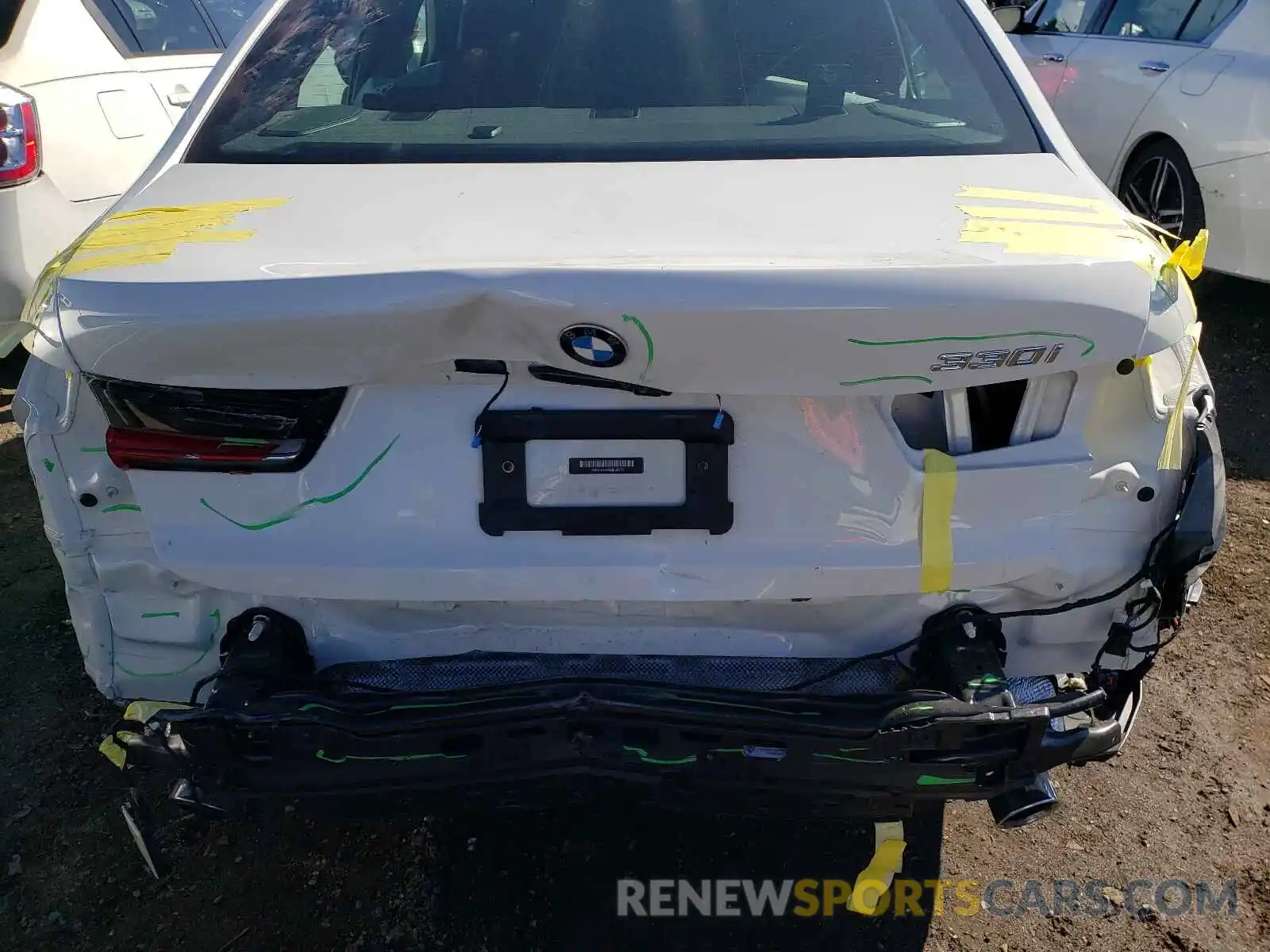 9 Photograph of a damaged car 3MW5R1J0XL8B06513 BMW 3 SERIES 2020