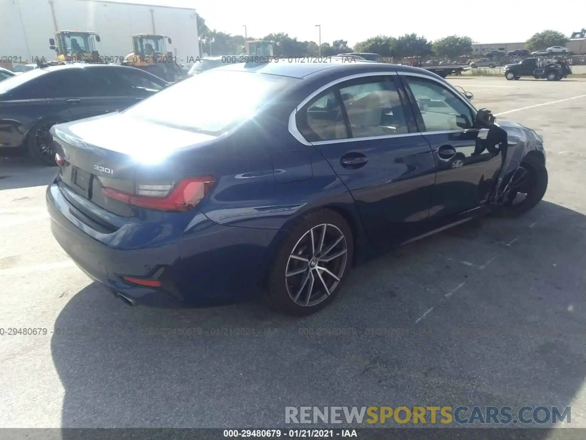 4 Photograph of a damaged car 3MW5R1J0XL8B12389 BMW 3 SERIES 2020