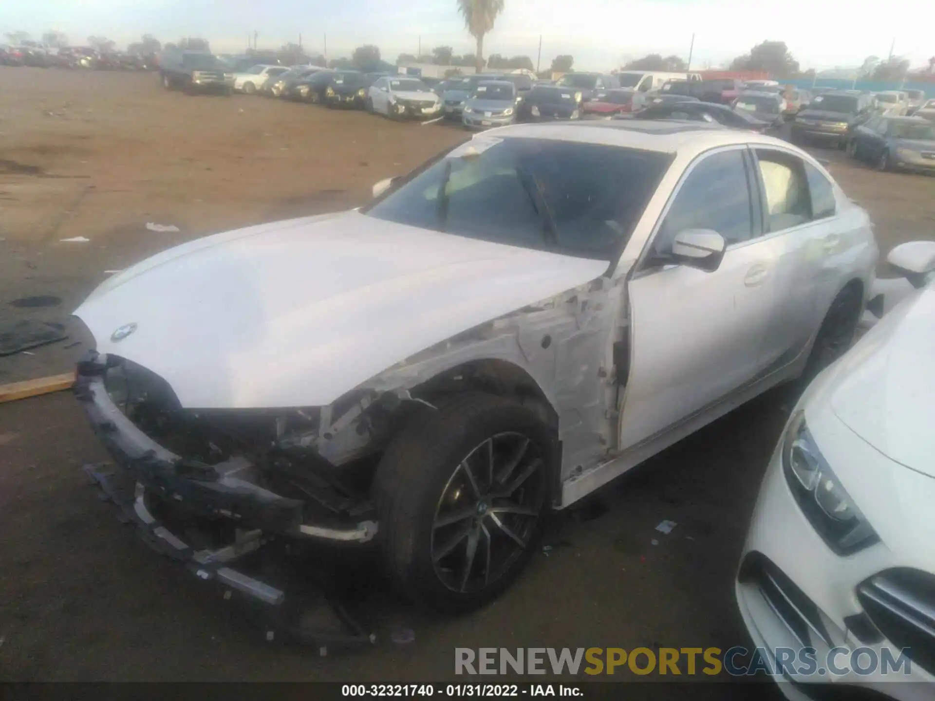 2 Photograph of a damaged car 3MW5R1J0XL8B13915 BMW 3 SERIES 2020