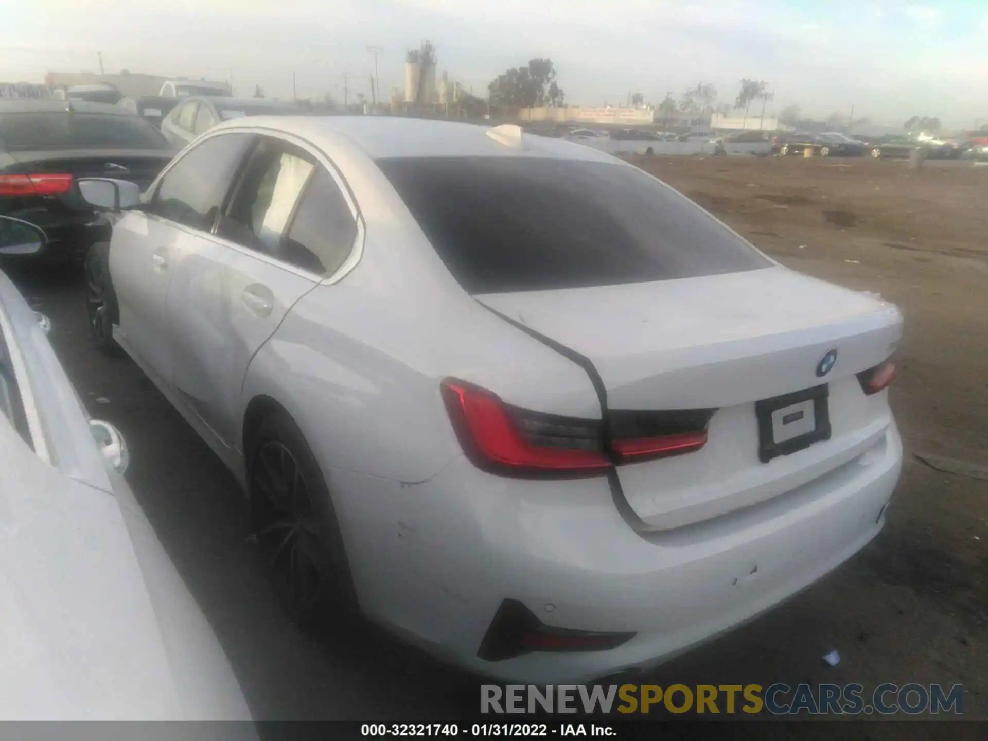 3 Photograph of a damaged car 3MW5R1J0XL8B13915 BMW 3 SERIES 2020