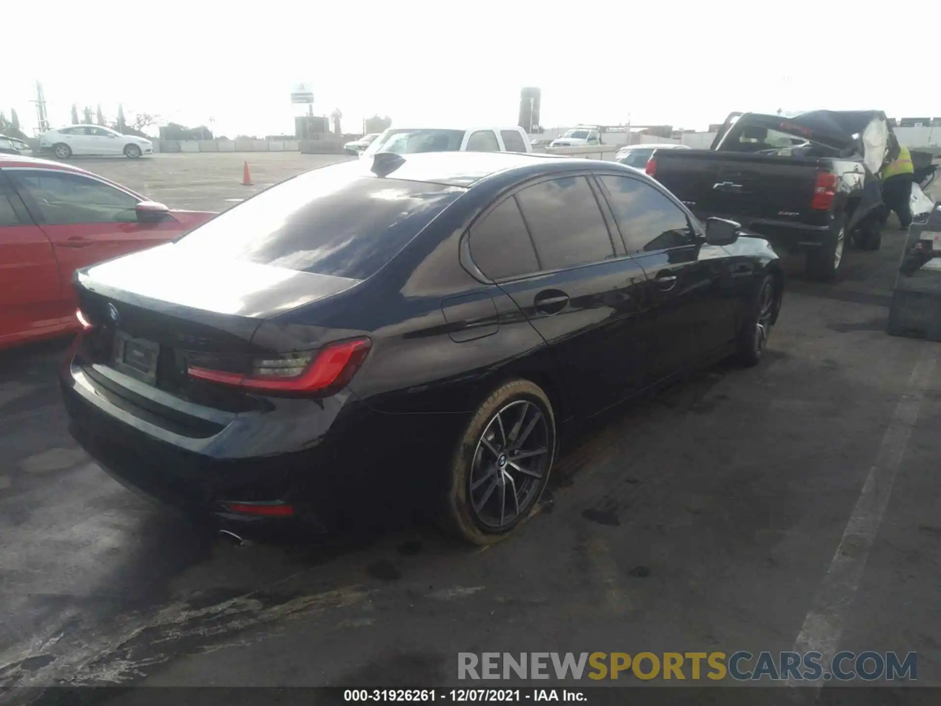 4 Photograph of a damaged car 3MW5R1J0XL8B16376 BMW 3 SERIES 2020