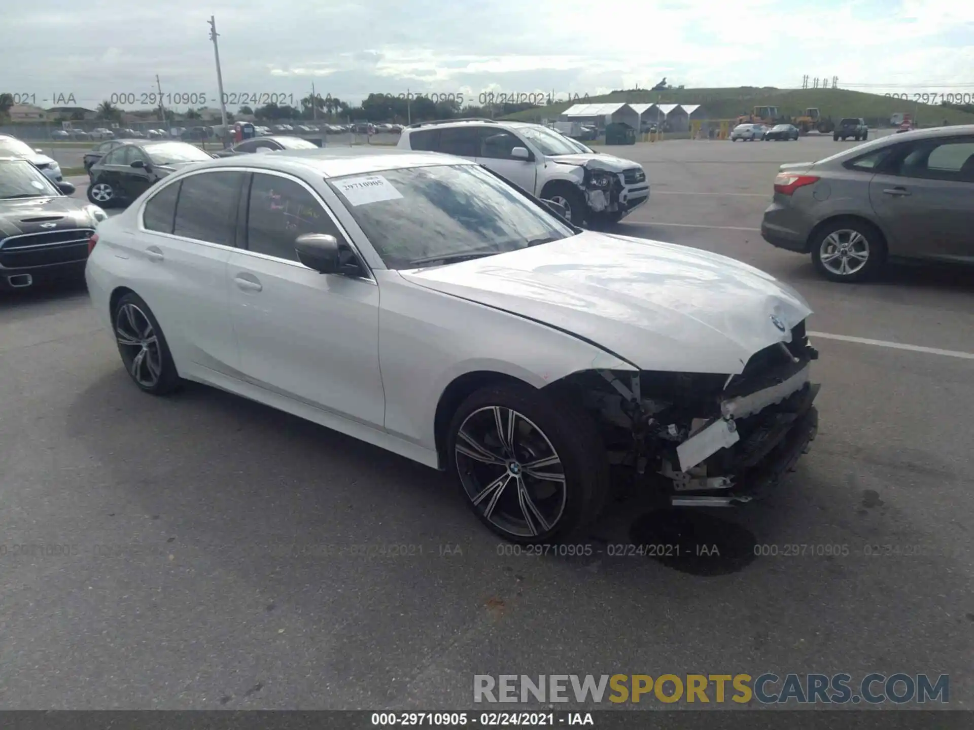 1 Photograph of a damaged car 3MW5R1J0XL8B18631 BMW 3 SERIES 2020