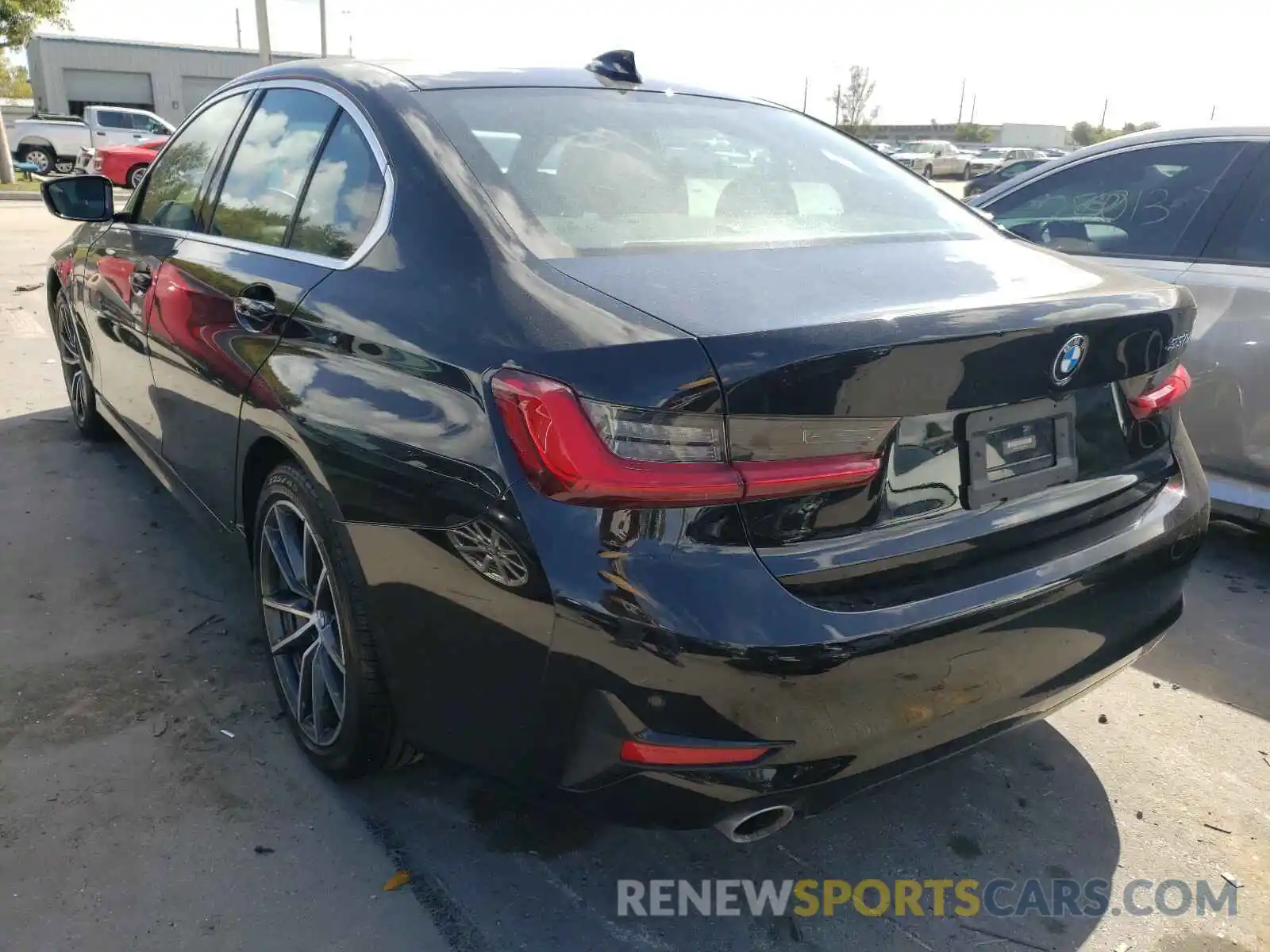 3 Photograph of a damaged car 3MW5R1J0XL8B21643 BMW 3 SERIES 2020