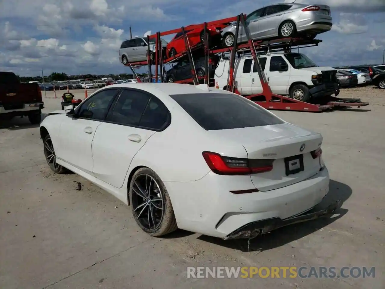 3 Photograph of a damaged car 3MW5R1J0XL8B26003 BMW 3 SERIES 2020