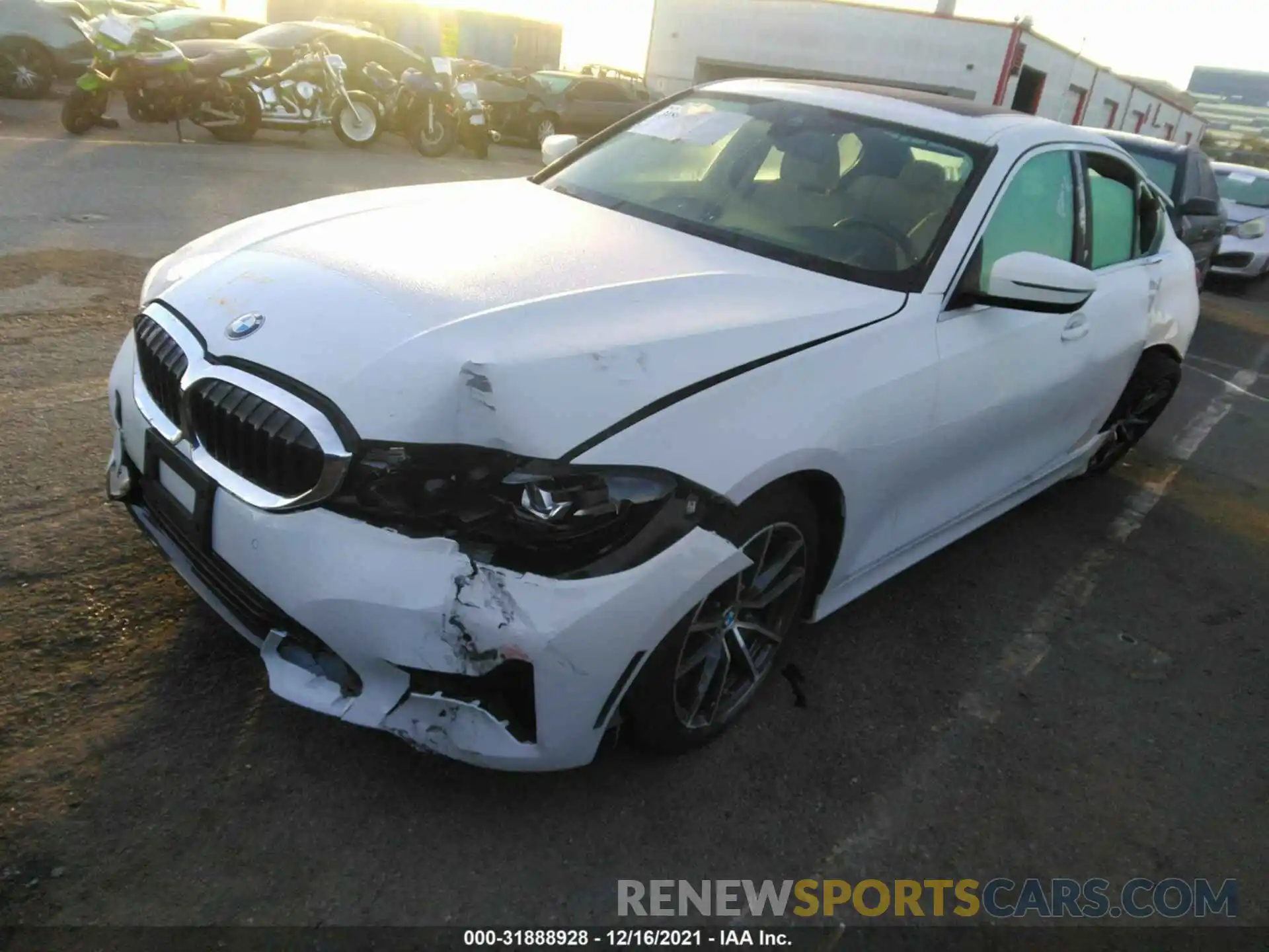 2 Photograph of a damaged car 3MW5R1J0XL8B28379 BMW 3 SERIES 2020