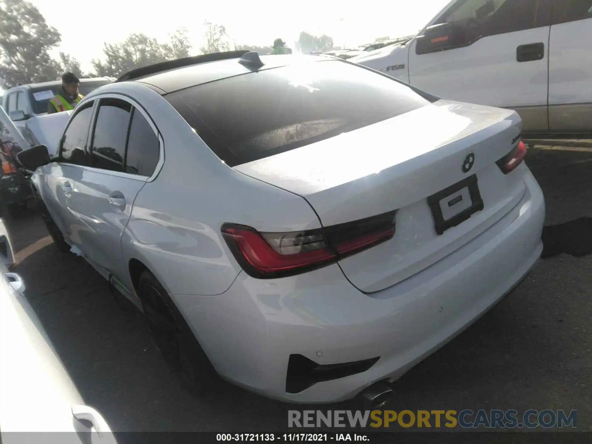 3 Photograph of a damaged car 3MW5R1J0XL8B29094 BMW 3 SERIES 2020