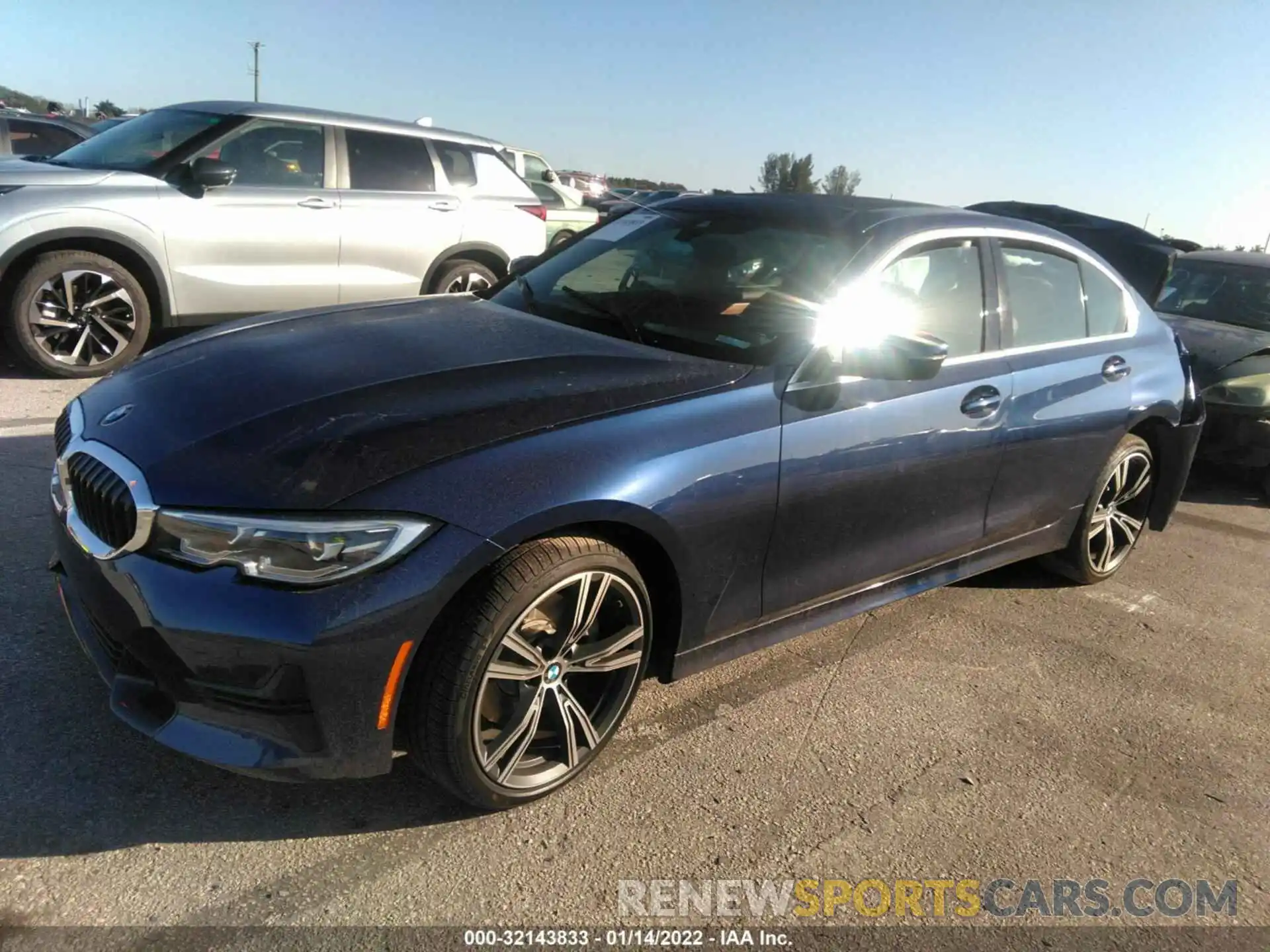 2 Photograph of a damaged car 3MW5R1J0XL8B30570 BMW 3 SERIES 2020