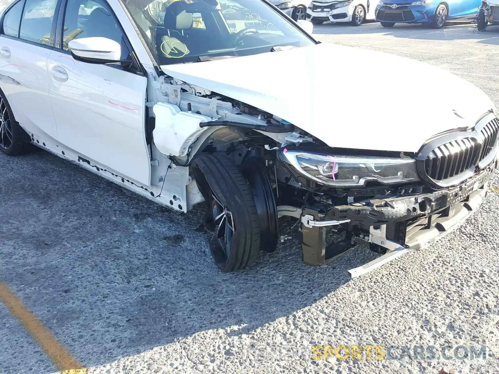 9 Photograph of a damaged car 3MW5R1J0XL8B31332 BMW 3 SERIES 2020